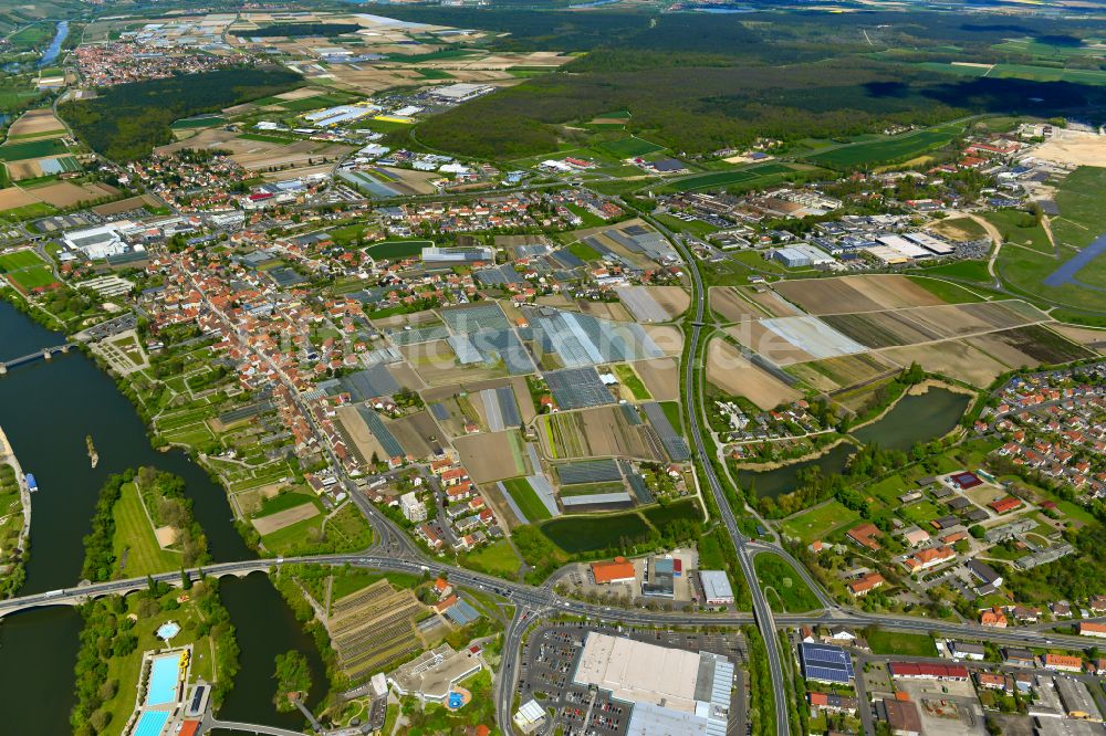 Luftaufnahme Etwashausen - Stadtgebiet inmitten der Landwirtschaft in Etwashausen im Bundesland Bayern, Deutschland