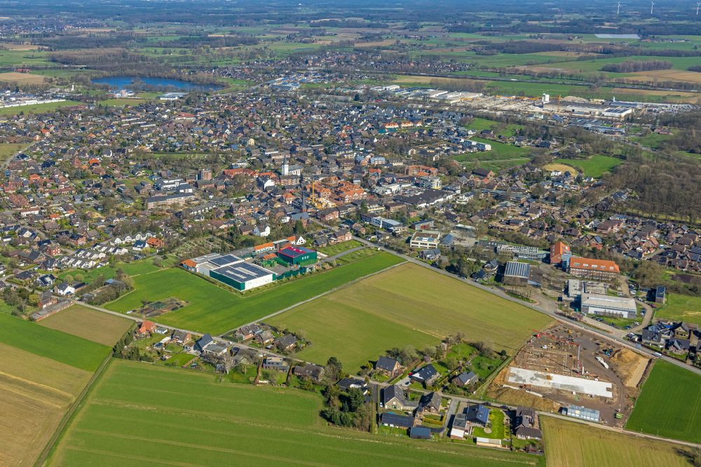 Luftbild Hamminkeln - Stadtgebiet inmitten der Landwirtschaft in Hamminkeln im Bundesland Nordrhein-Westfalen, Deutschland