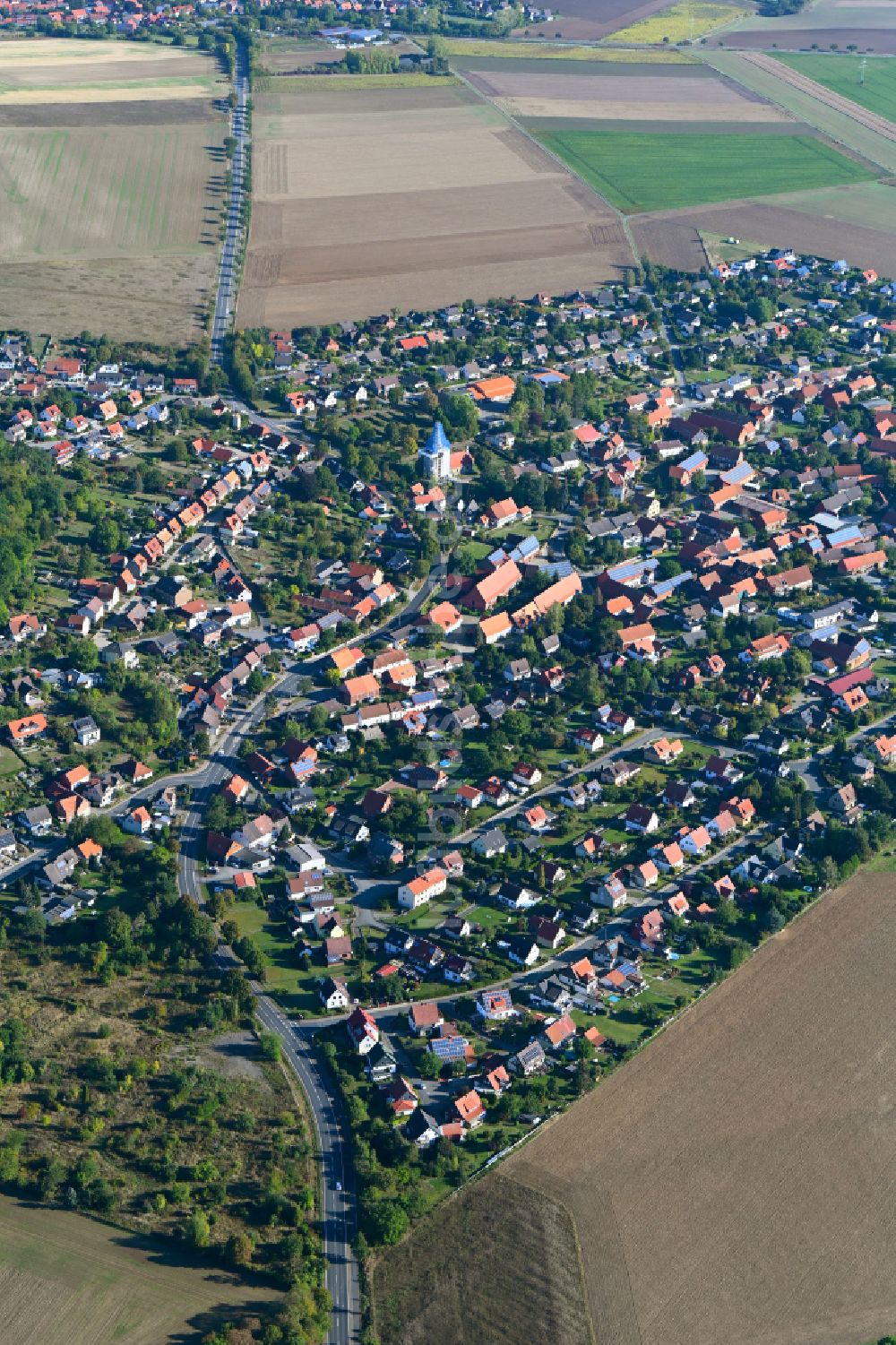 Immenrode aus der Vogelperspektive: Stadtgebiet inmitten der Landwirtschaft in Immenrode im Bundesland Niedersachsen, Deutschland