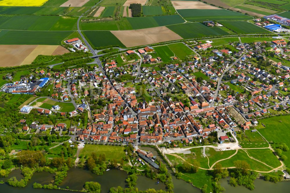Luftaufnahme Marktsteft - Stadtgebiet inmitten der Landwirtschaft in Marktsteft im Bundesland Bayern, Deutschland