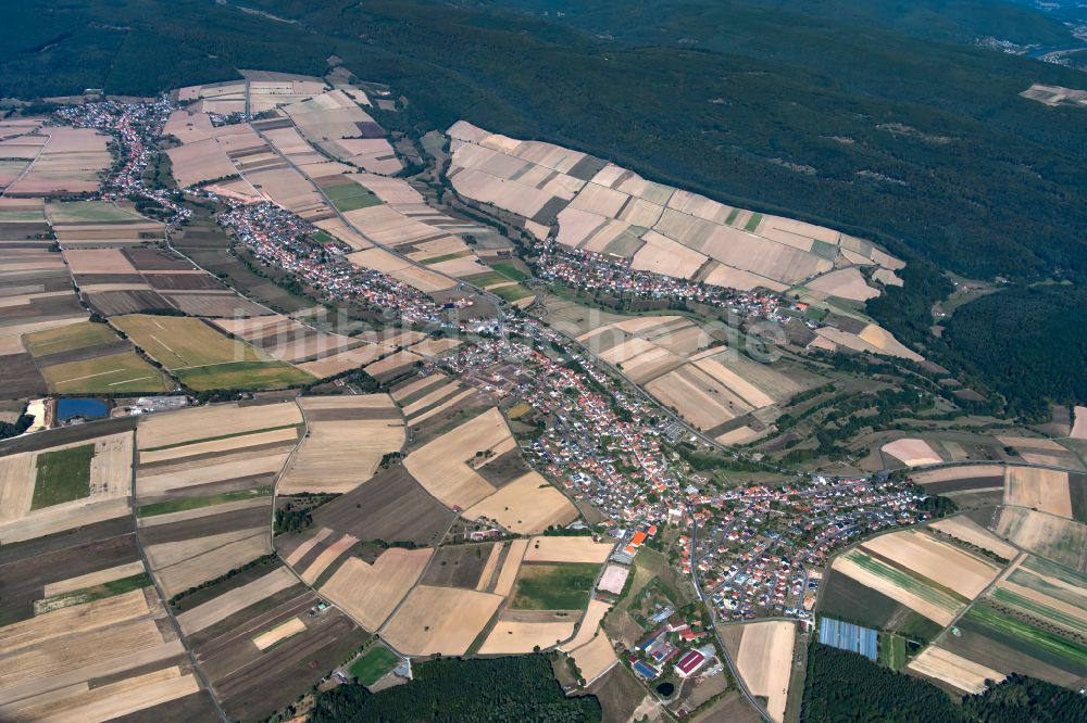 Oberndorf aus der Vogelperspektive: Stadtgebiet inmitten der Landwirtschaft in Oberndorf im Bundesland Bayern, Deutschland