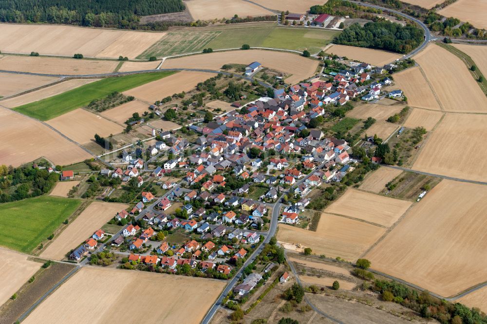 Rohrbach aus der Vogelperspektive: Stadtgebiet inmitten der Landwirtschaft in Rohrbach im Bundesland Bayern, Deutschland