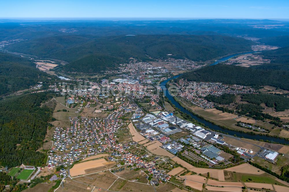 Luftbild Wombach - Stadtgebiet inmitten der Landwirtschaft in Wombach im Bundesland Bayern, Deutschland