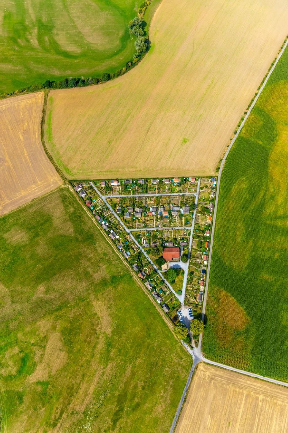 Luftaufnahme Alstedde - Stadtrand und Außenbezirks- Wohngebiete in Dreiecks- Form in Alstedde im Bundesland Nordrhein-Westfalen, Deutschland