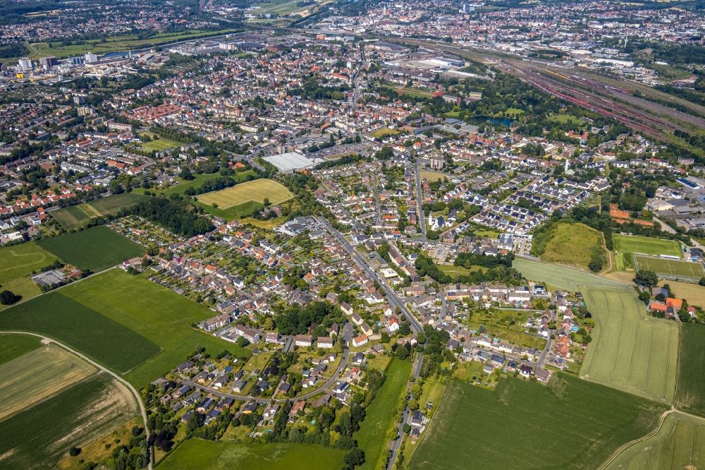 Luftbild Hamm - Stadtrand und Außenbezirks- Wohngebiete entlang der Kamener Straße im Ortsteil Pelkum in Hamm im Bundesland Nordrhein-Westfalen, Deutschland