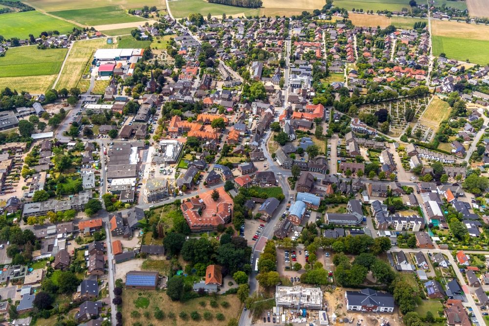 Hamminkeln von oben - Stadtrand und Außenbezirks- Wohngebiete in Hamminkeln im Bundesland Nordrhein-Westfalen, Deutschland