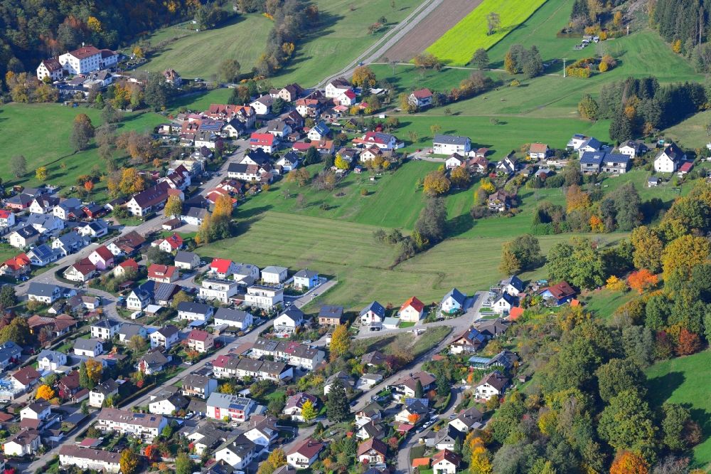 Luftbild Schopfheim - Stadtrand und Außenbezirks- Wohngebiete in Langenau im Bundesland Baden-Württemberg, Deutschland