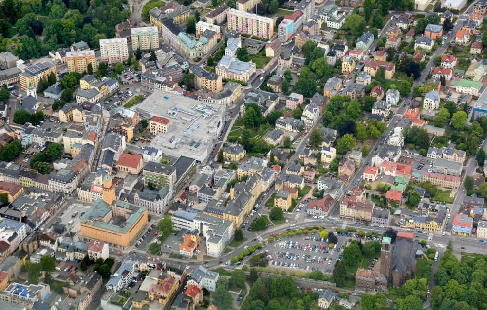 Luftaufnahme Liberec - Stadtrand und Außenbezirks- Wohngebiete in Liberec in Libereck, Tschechien