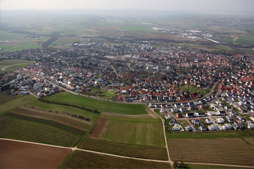 Nieder-Olm von oben - Stadtrand und Außenbezirks- Wohngebiete in Nieder-Olm im Bundesland Rheinland-Pfalz