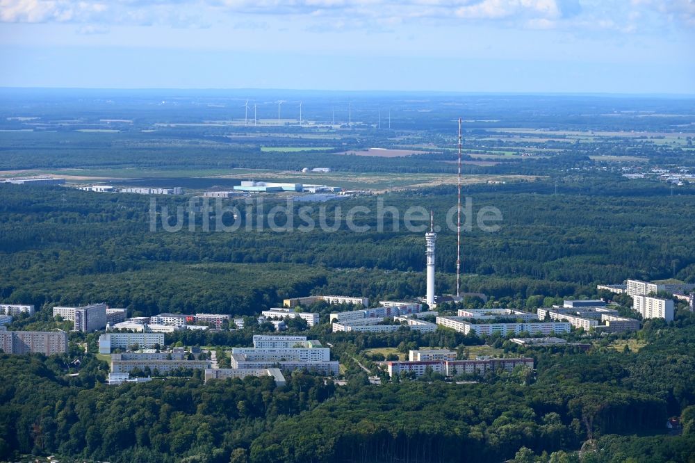 Luftbild Schwerin - Stadtrand und Außenbezirks- Wohngebiete im Ortsteil Goßer Dreesch in Schwerin im Bundesland Mecklenburg-Vorpommern, Deutschland