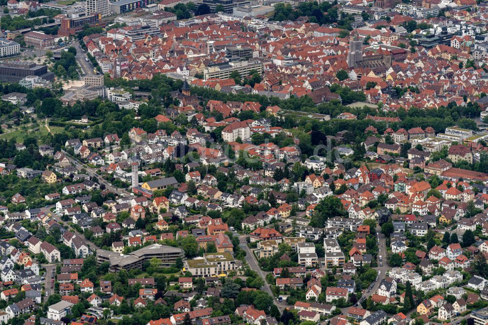Reutlingen aus der Vogelperspektive: Stadtrand und Außenbezirks- Wohngebiete in Reutlingen im Bundesland Baden-Württemberg, Deutschland