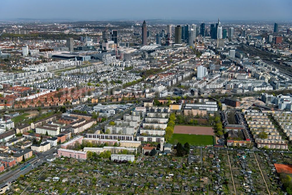 Luftbild Frankfurt am Main - Stadtrand und Außenbezirks- Wohngebiete an der Sondershausenstraße - Mainzer Landstraße in Frankfurt am Main im Bundesland Hessen, Deutschland
