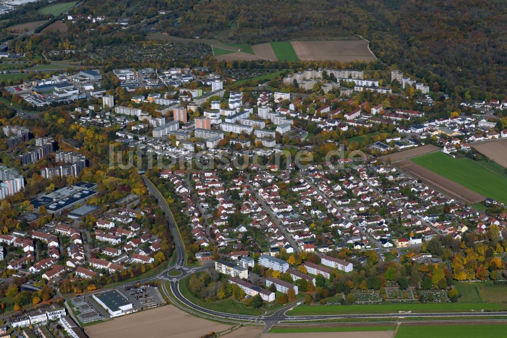 Luftaufnahme Ulm - Stadtrand und Außenbezirks- Wohngebiete in Ulm im Bundesland Baden-Württemberg, Deutschland