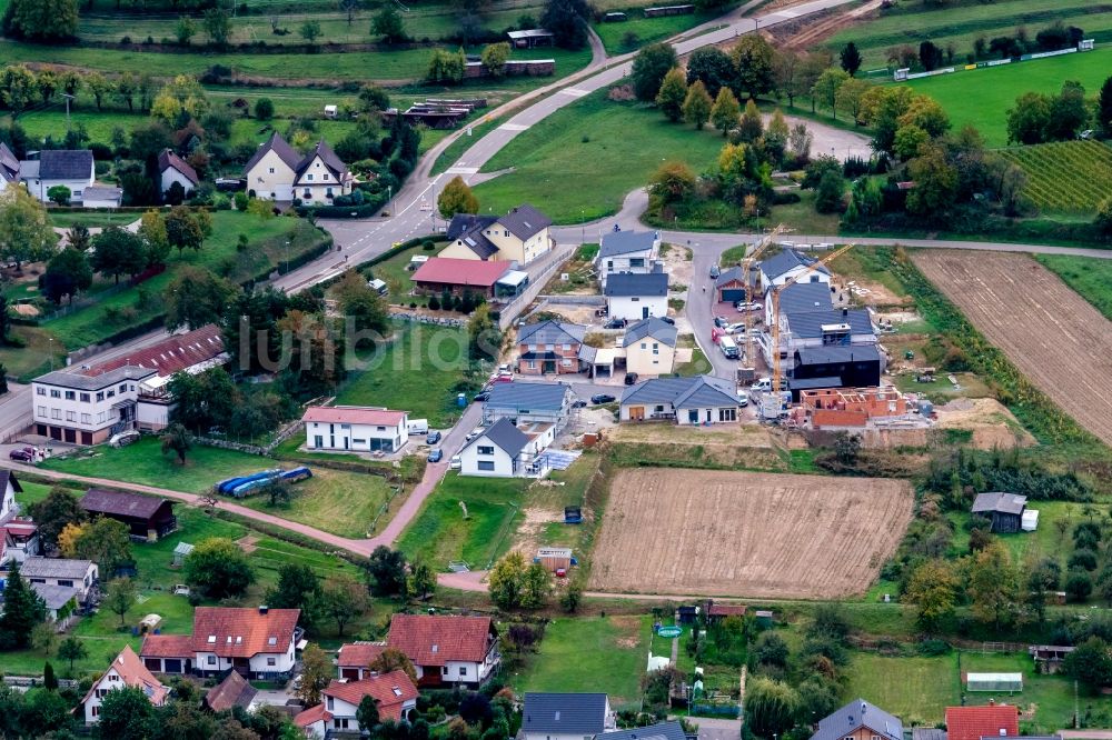Luftaufnahme Wallburg - Stadtrand und Außenbezirks- Wohngebiete in Wallburg im Bundesland Baden-Württemberg, Deutschland