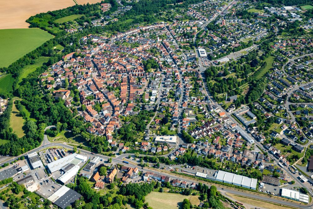 Luftaufnahme Blomberg - Stadtrand mit landwirtschaftlichen Feldern in Blomberg im Bundesland Nordrhein-Westfalen, Deutschland