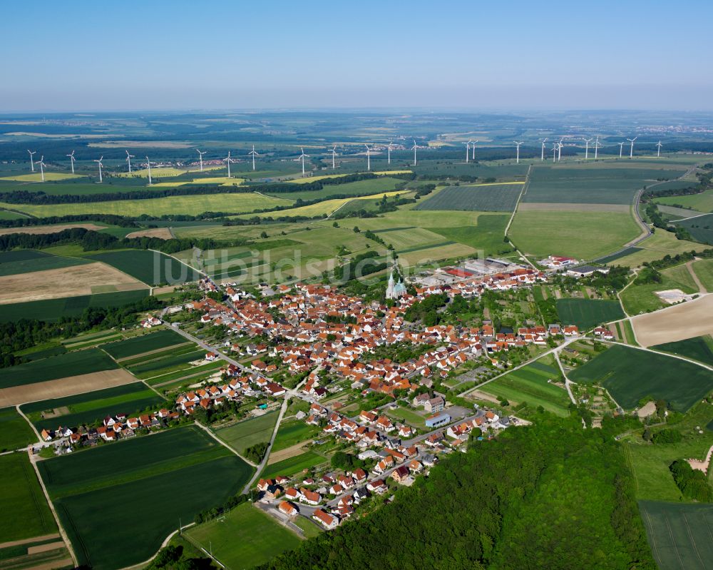 Effelder aus der Vogelperspektive: Stadtrand mit landwirtschaftlichen Feldern in Effelder im Bundesland Thüringen, Deutschland