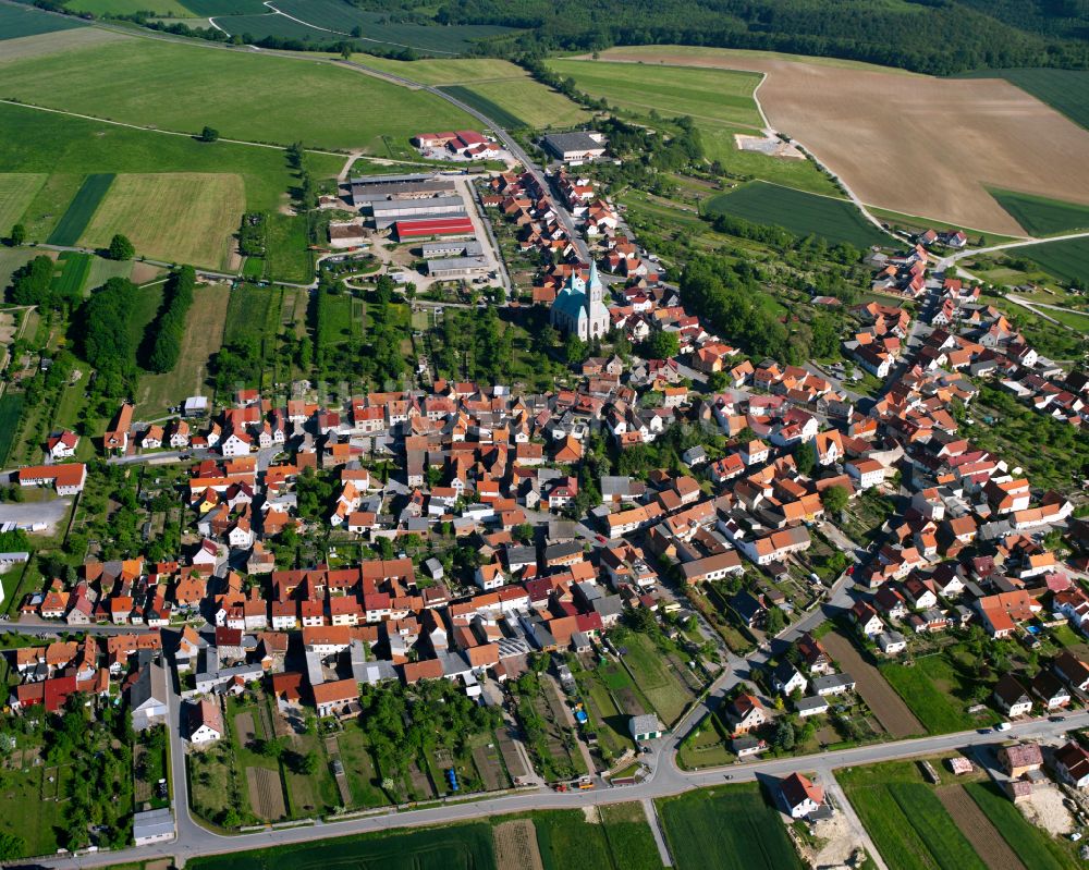 Luftbild Effelder - Stadtrand mit landwirtschaftlichen Feldern in Effelder im Bundesland Thüringen, Deutschland