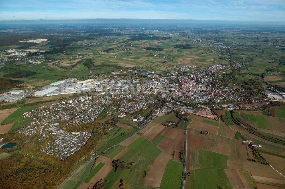 Luftbild Ehingen (Donau) - Stadtrand mit landwirtschaftlichen Feldern in Ehingen (Donau) im Bundesland Baden-Württemberg, Deutschland