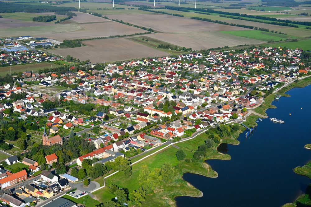 Elster (Elbe) von oben - Stadtrand mit landwirtschaftlichen Feldern in Elster (Elbe) im Bundesland Sachsen-Anhalt, Deutschland