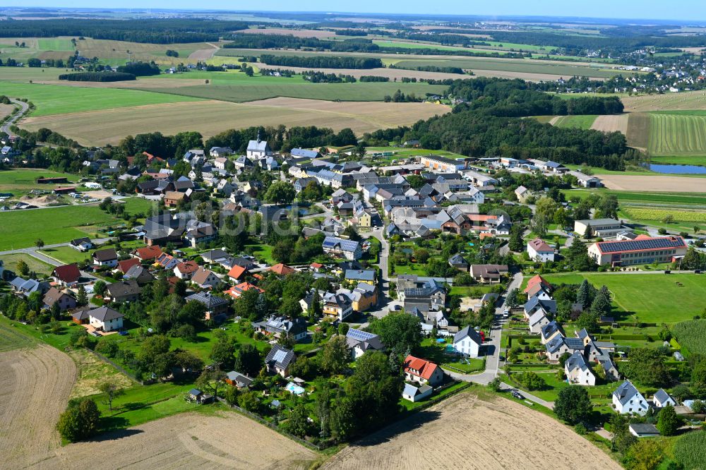 Luftaufnahme Erbengrün - Stadtrand mit landwirtschaftlichen Feldern in Erbengrün im Bundesland Thüringen, Deutschland