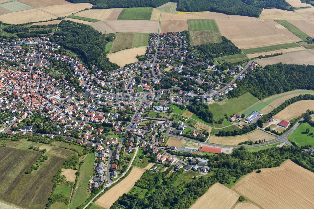 Luftbild Güntersleben - Stadtrand mit landwirtschaftlichen Feldern in Güntersleben im Bundesland Bayern, Deutschland