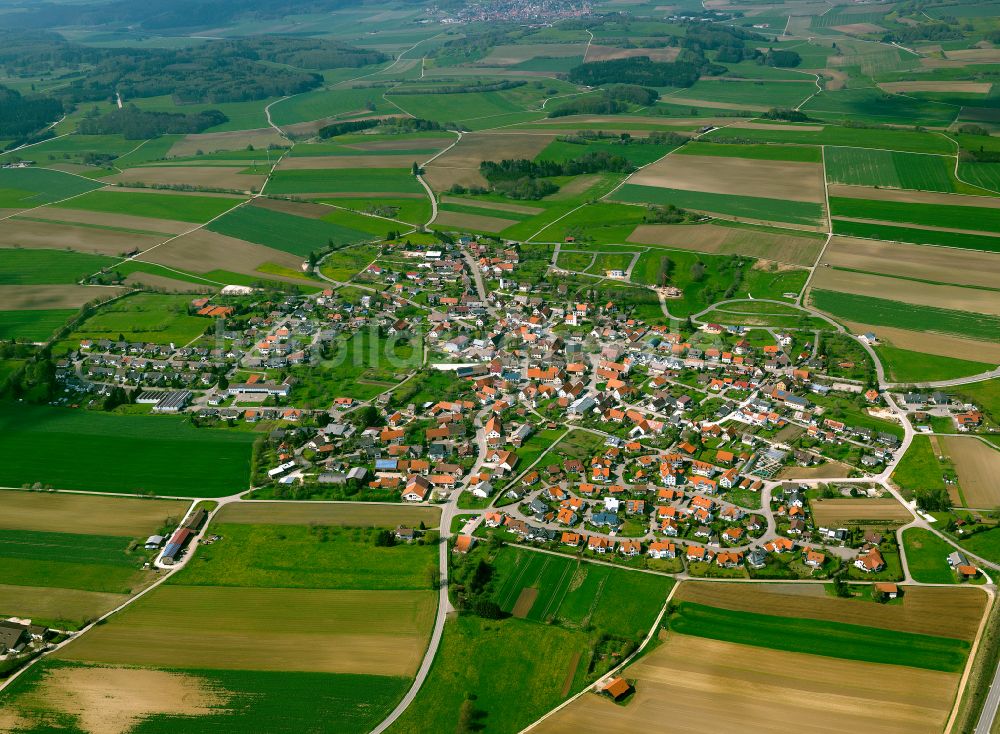Luftbild Heroldstatt - Stadtrand mit landwirtschaftlichen Feldern in Heroldstatt im Bundesland Baden-Württemberg, Deutschland