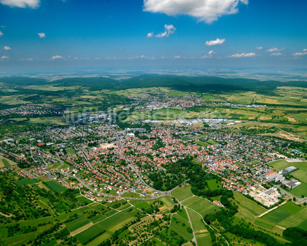 Mössingen aus der Vogelperspektive: Stadtrand mit landwirtschaftlichen Feldern in Mössingen im Bundesland Baden-Württemberg, Deutschland
