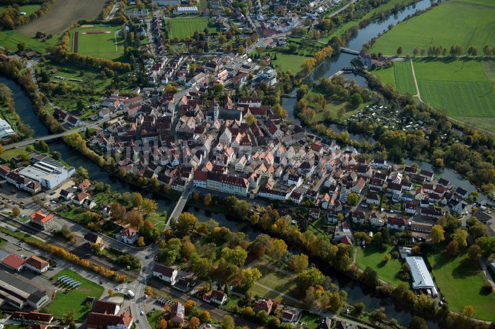 Luftbild Munderkingen - Stadtrand mit landwirtschaftlichen Feldern in Munderkingen im Bundesland Baden-Württemberg, Deutschland