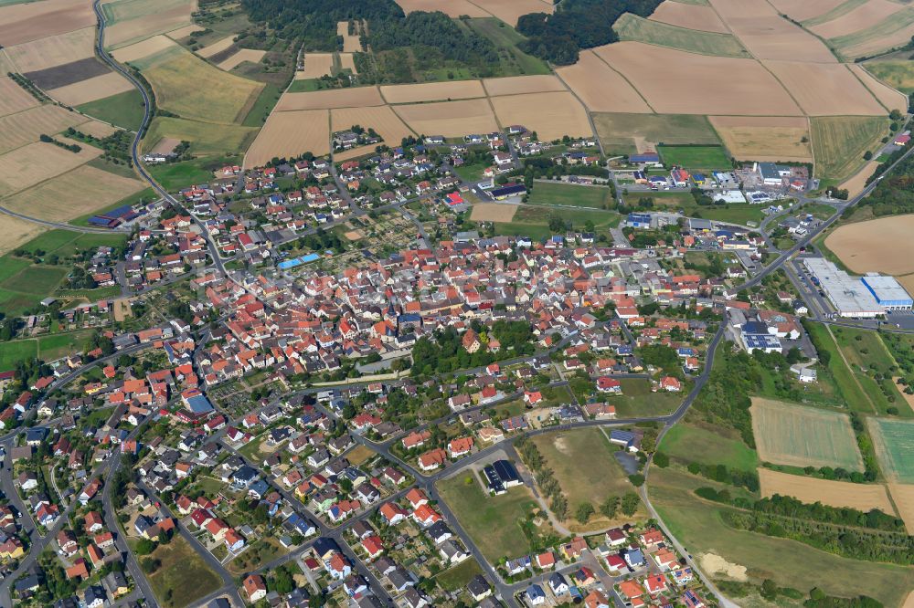 Luftbild Neubrunn - Stadtrand mit landwirtschaftlichen Feldern in Neubrunn im Bundesland Bayern, Deutschland