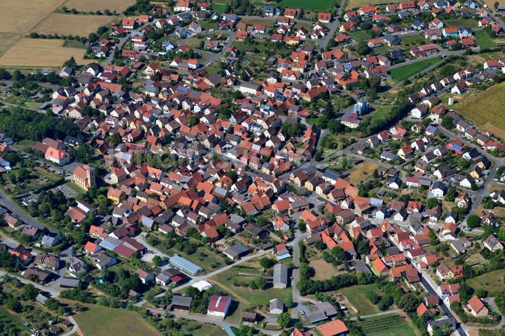 Luftaufnahme Oberaltertheim - Stadtrand mit landwirtschaftlichen Feldern in Oberaltertheim im Bundesland Bayern, Deutschland
