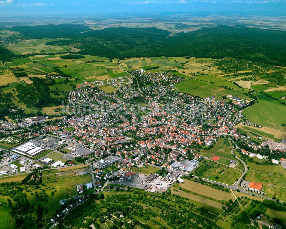 Ofterdingen aus der Vogelperspektive: Stadtrand mit landwirtschaftlichen Feldern in Ofterdingen im Bundesland Baden-Württemberg, Deutschland