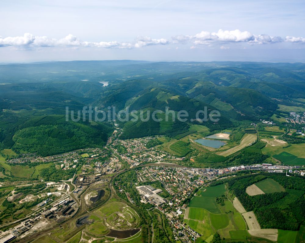 Oker aus der Vogelperspektive: Stadtrand mit landwirtschaftlichen Feldern in Oker im Bundesland Niedersachsen, Deutschland