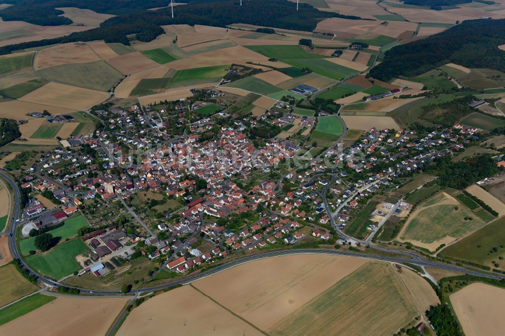 Luftaufnahme Remlingen - Stadtrand mit landwirtschaftlichen Feldern in Remlingen im Bundesland Bayern, Deutschland