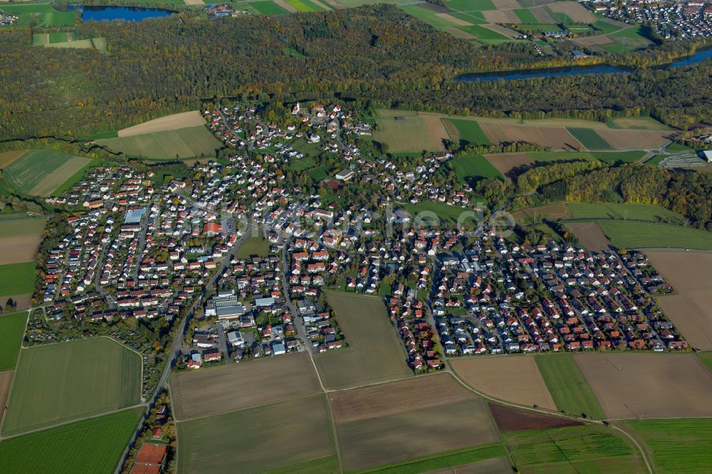 Luftbild Unterkirchberg - Stadtrand mit landwirtschaftlichen Feldern in Unterkirchberg im Bundesland Baden-Württemberg, Deutschland