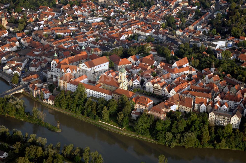 Neuburg an der Donau von oben - Stadtschloss von Neuburg an der Donau