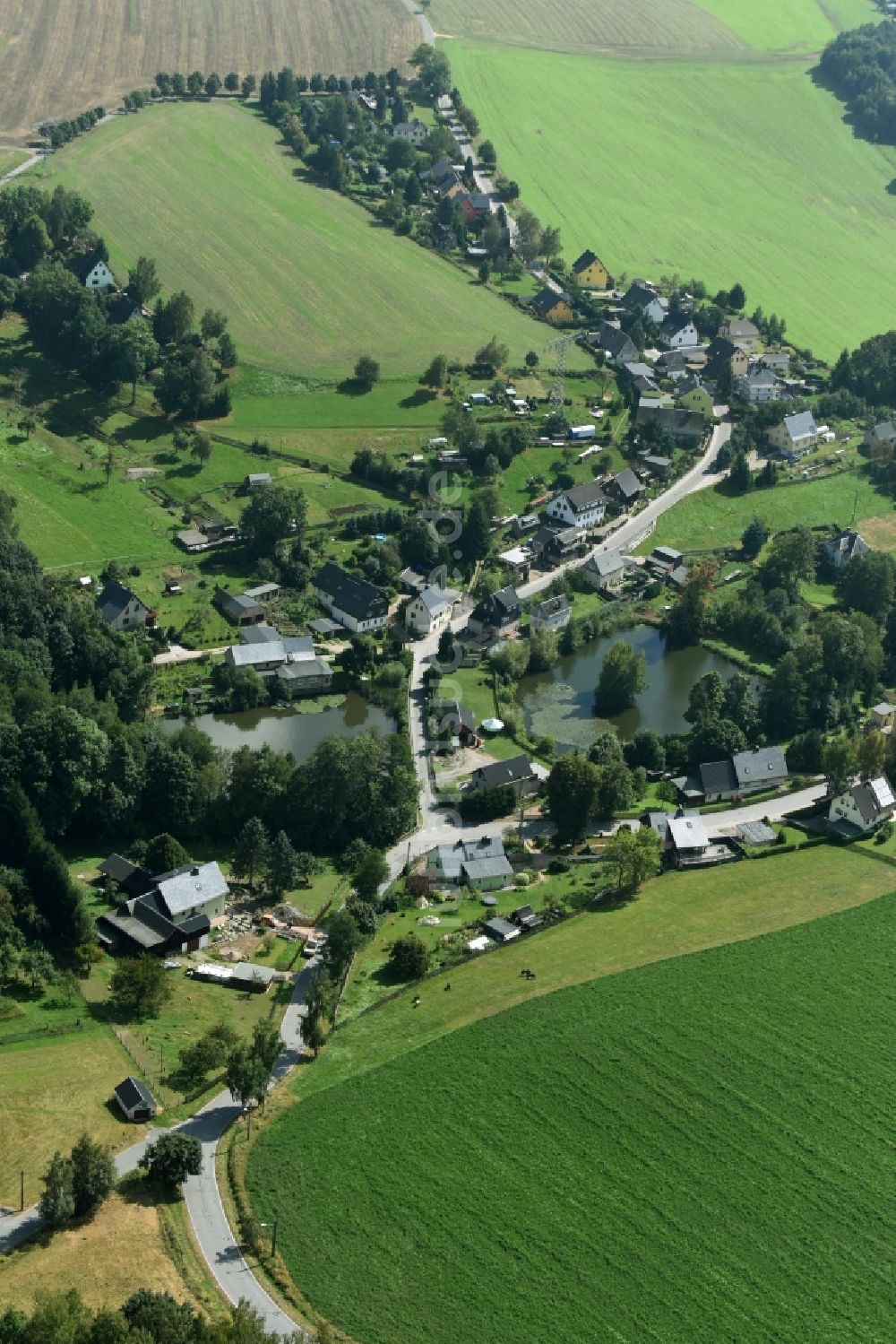 Luftbild Aue - Stadtteil Alberoda an der Alberodaer Straße und An den Teichen im Stadtgebiet in Aue im Bundesland Sachsen