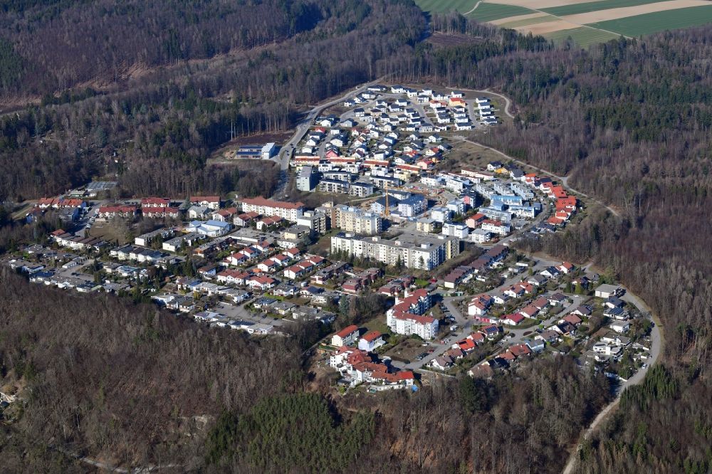 Luftaufnahme Waldshut-Tiengen - Stadtteil Bergstadt auf dem Aarberg im Stadtgebiet in Waldshut-Tiengen im Bundesland Baden-Württemberg, Deutschland
