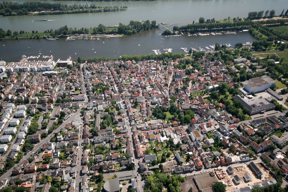 Luftaufnahme Wiesbaden Schierstein - Stadtteil Schierstein und Schiersteiner Hafen in Wiesbaden im Bundesland Hessen