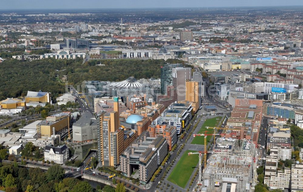 Berlin von oben - Stadtteilanicht Potsdamer Platz mit den Park Kolonaden in Berlin Mitte Tiergarten