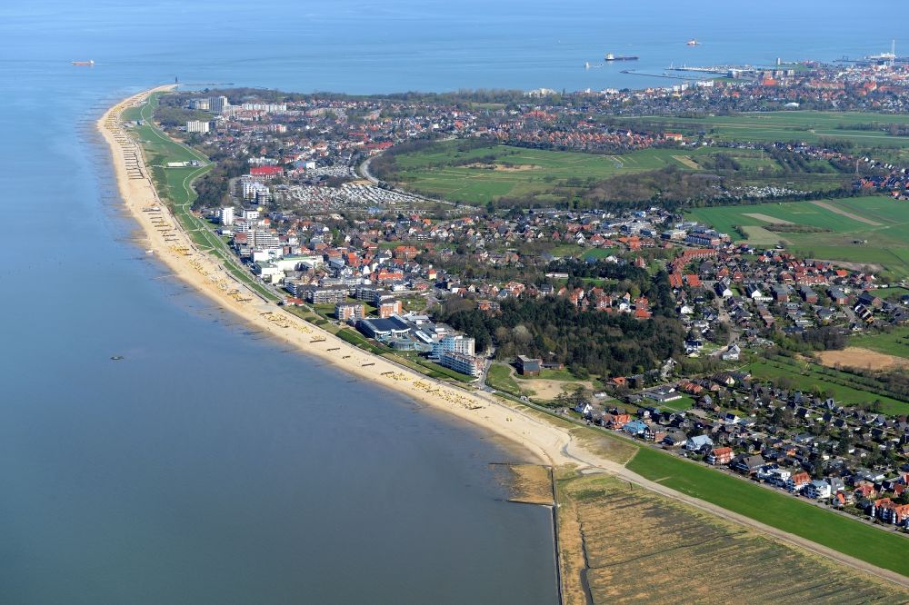 Luftbild Cuxhaven - Stadtteilansicht der Kurviertel Duhnen und Döse an der Küste der Nordsee am Wattenmeer in Cuxhaven im Bundesland Niedersachsen
