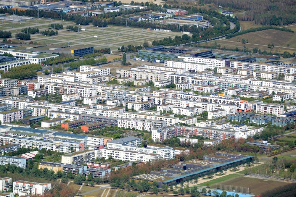 München von oben - Stadtteilansicht der Messestadt Riem in München im Bundesland Bayern