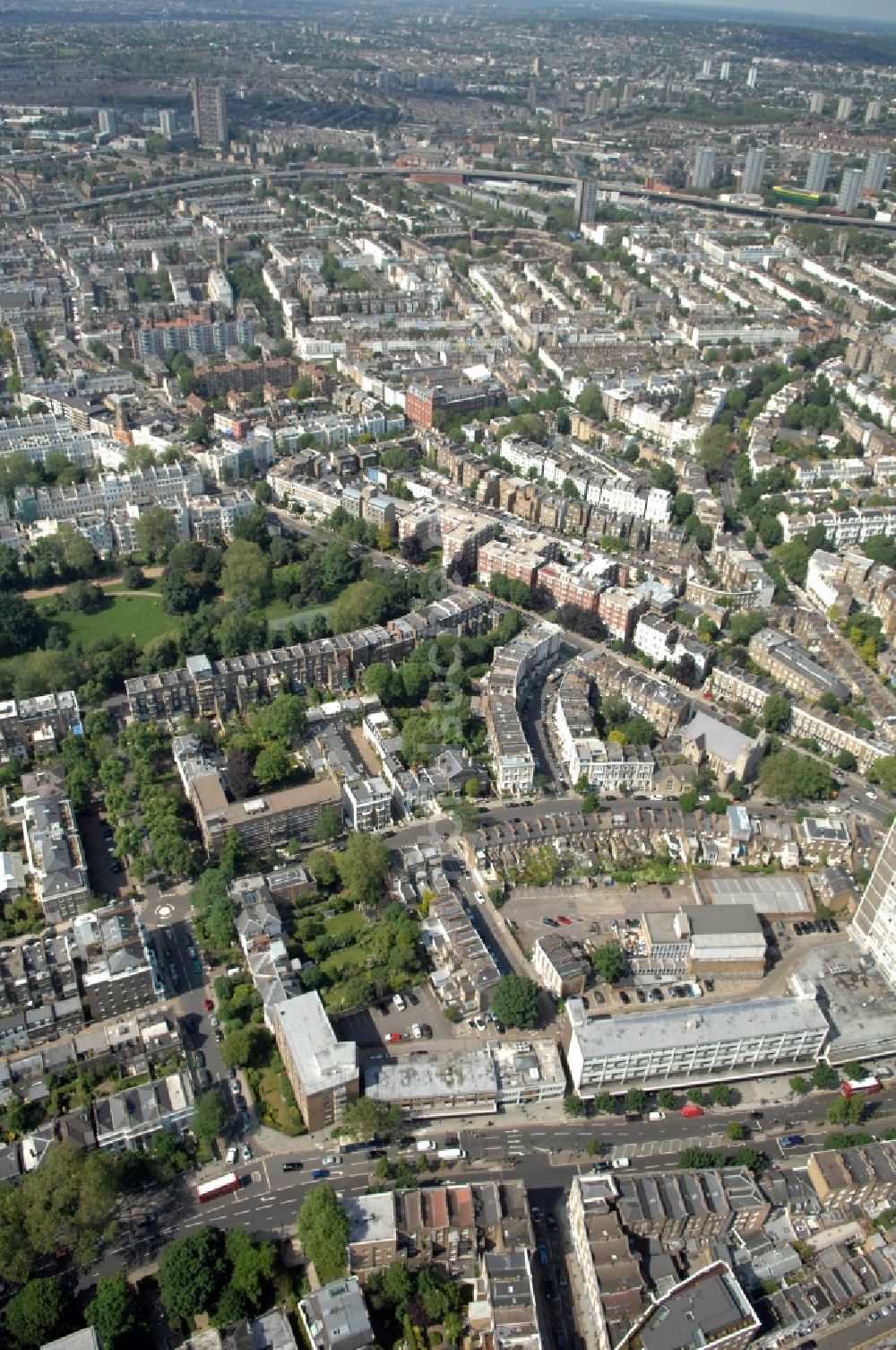 Luftbild London - Stadtteilansicht von Notting Hill im Stadtbezirk Kensington and Chelsea in London in der Grafschaft Greater London in Großbritannien