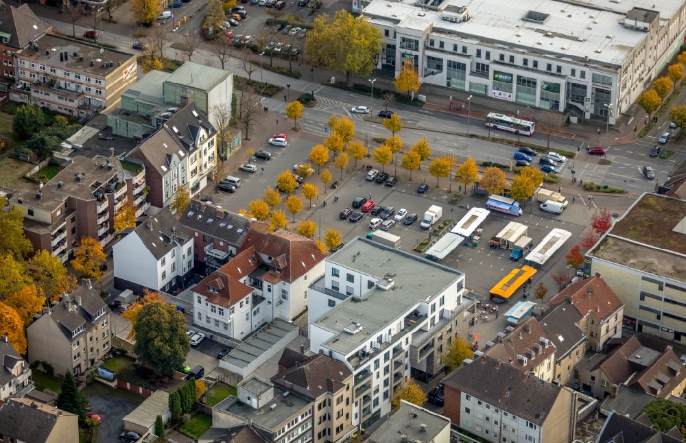 Luftbild Gladbeck - Stadtteilansicht der Umgebung des herbstlichen Marktplatz nördlich der Wilhelmstraße in Gladbeck im Bundesland Nordrhein-Westfalen