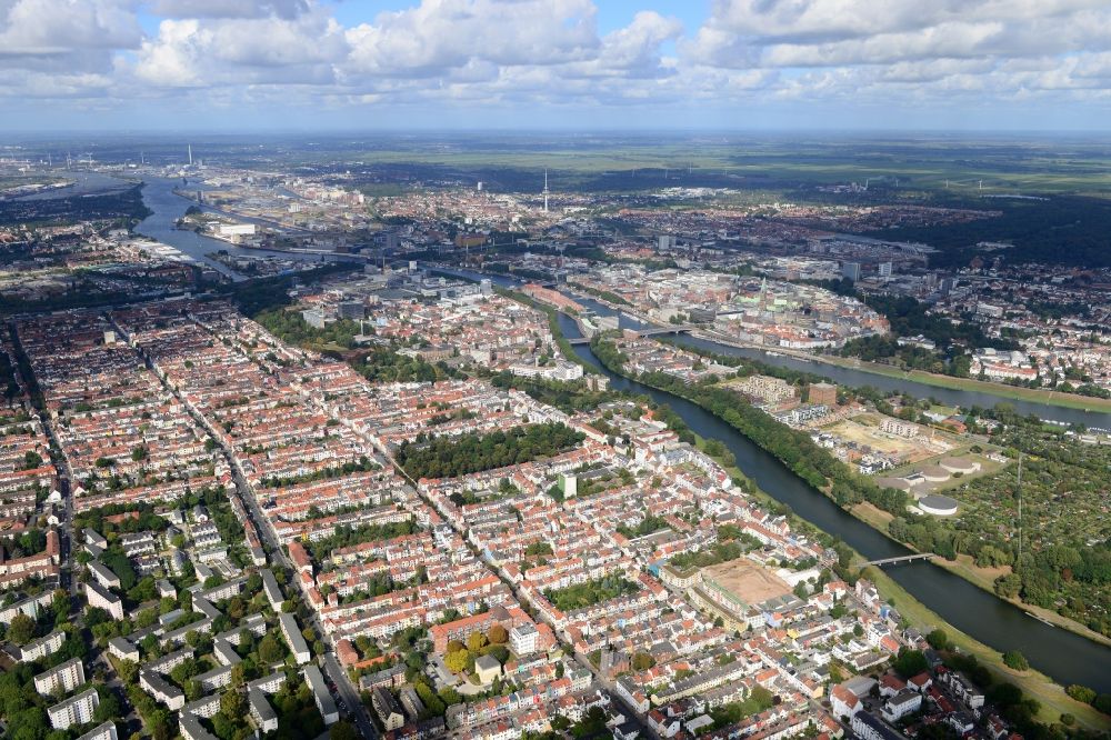 Bremen von oben - Stadtteilansicht des Wohngebietes des Stadtteils Neustadt im Süden von Bremen