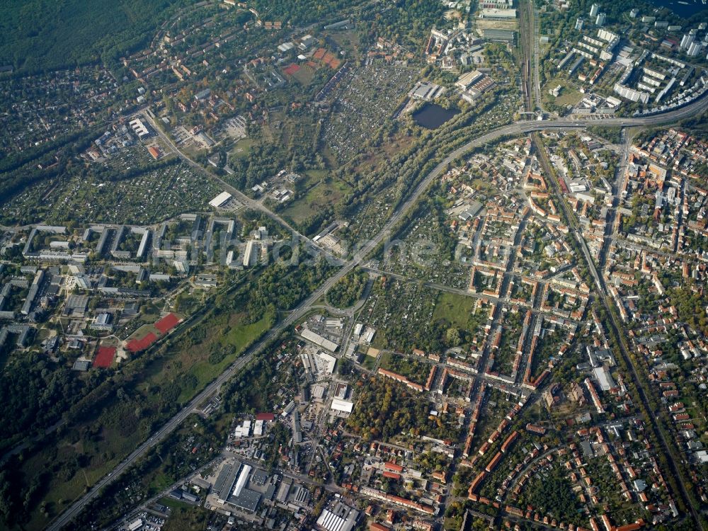 Potsdam von oben - Stadtteile Babelsberg und Potsdam Südost im Stadtgebiet in Potsdam im Bundesland Brandenburg