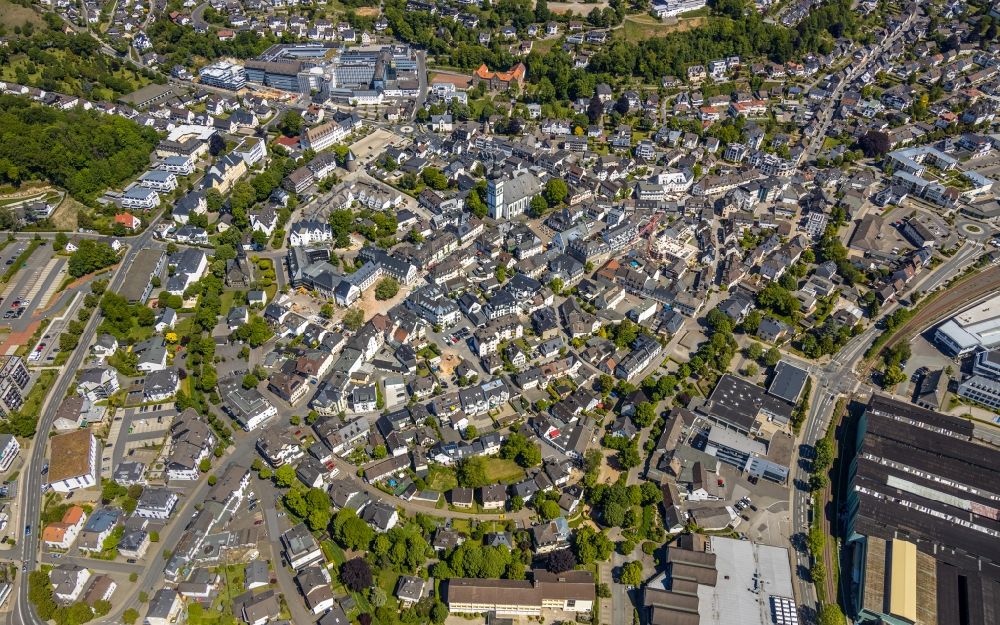 Luftbild Attendorn - Stadtzentrum im Innenstadtbereich in Attendorn im Bundesland Nordrhein-Westfalen, Deutschland