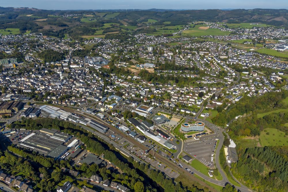 Luftaufnahme Attendorn - Stadtzentrum im Innenstadtbereich in Attendorn im Bundesland Nordrhein-Westfalen, Deutschland