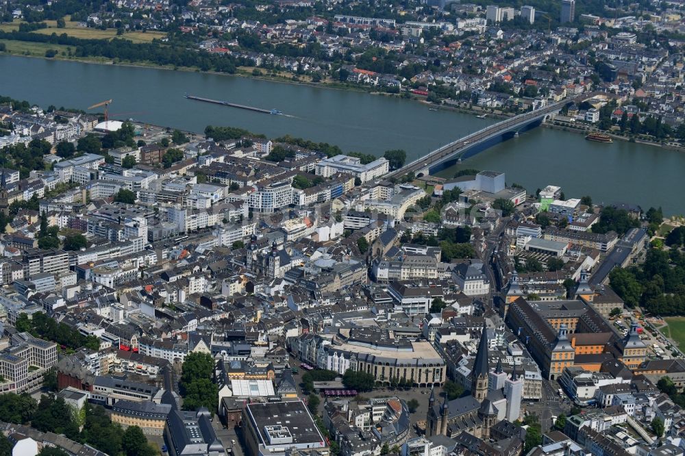 Bonn von oben - Stadtzentrum im Innenstadtbereich in Bonn im Bundesland Nordrhein-Westfalen, Deutschland