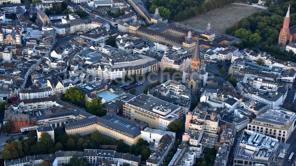 Luftbild Bonn - Stadtzentrum im Innenstadtbereich in Bonn im Bundesland Nordrhein-Westfalen, Deutschland