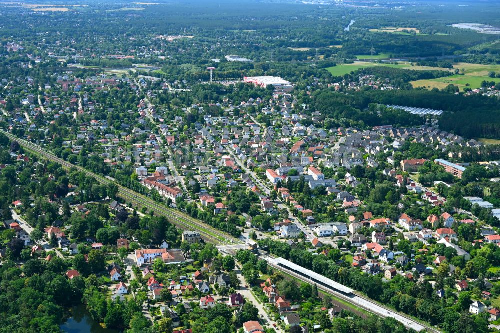 Borgsdorf von oben - Stadtzentrum im Innenstadtbereich in Borgsdorf im Bundesland Brandenburg, Deutschland